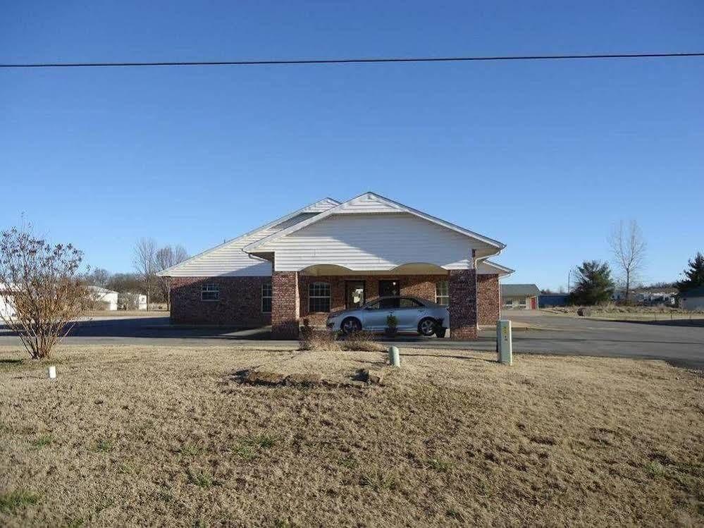 Suite 16 Motel Gore Exterior foto